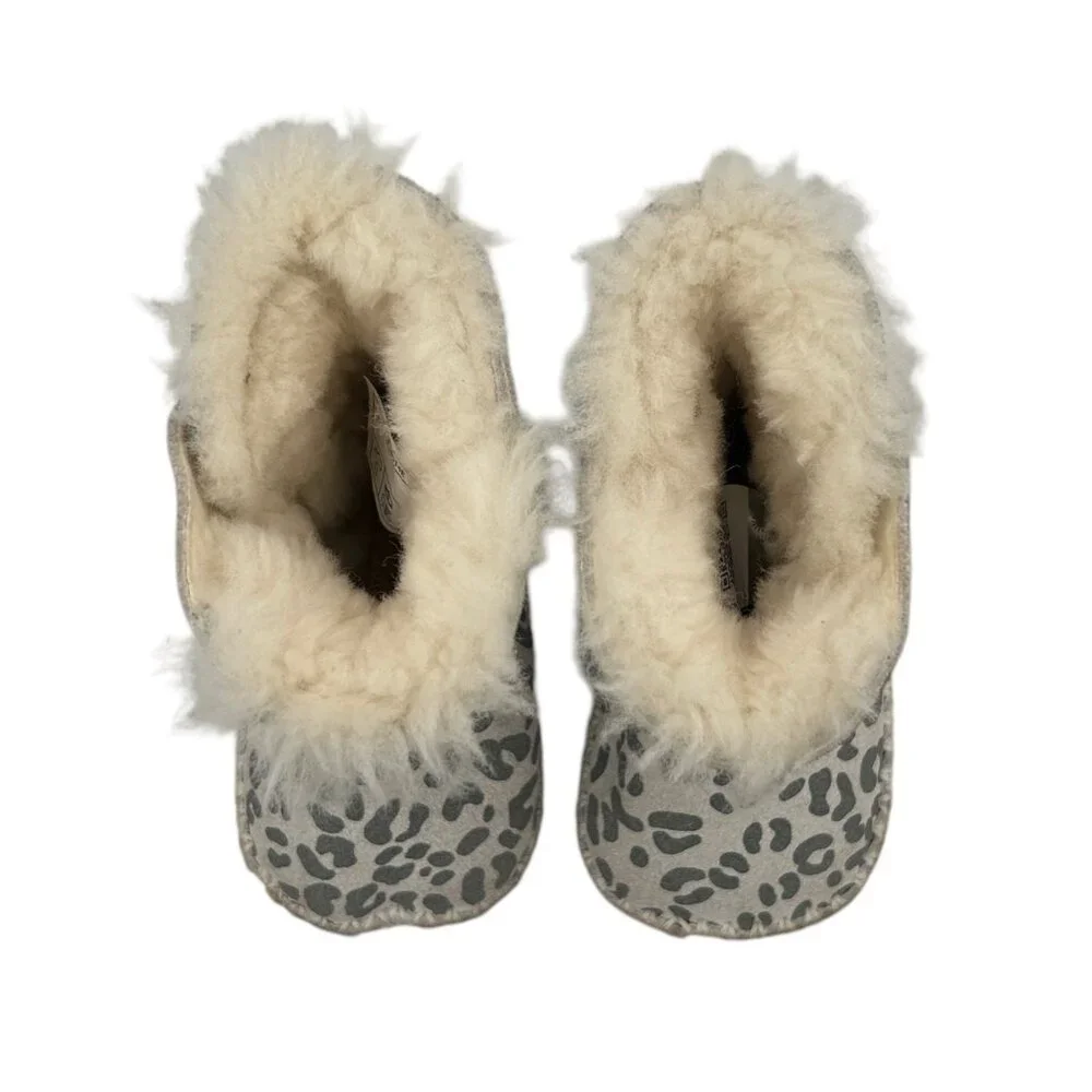 UGG Cassie Leopard Infant Boots‎ (2/3)